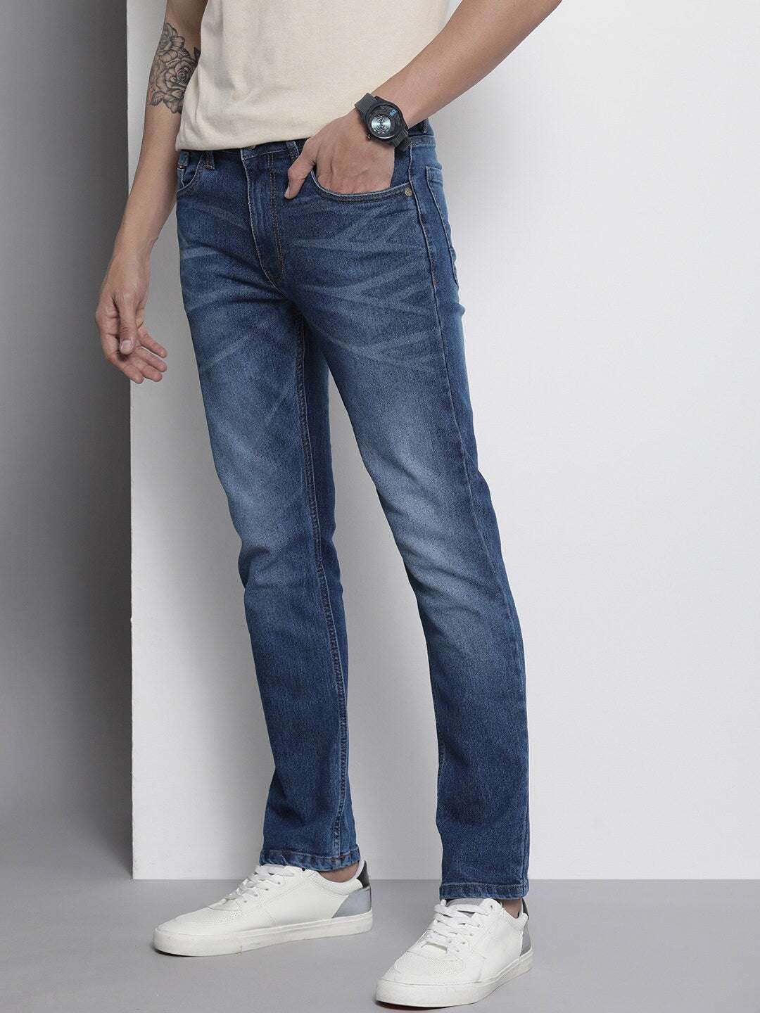 Shop Men Slim Straight Fit Jeans Online.