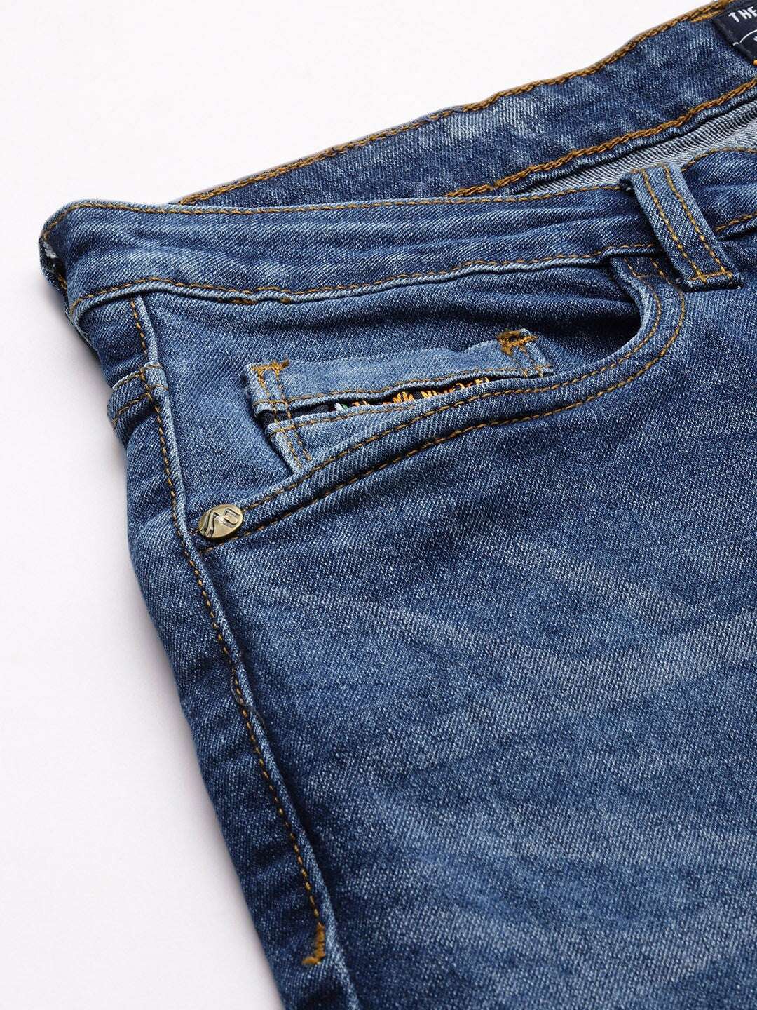 Shop Men Slim Straight Fit Jeans Online.