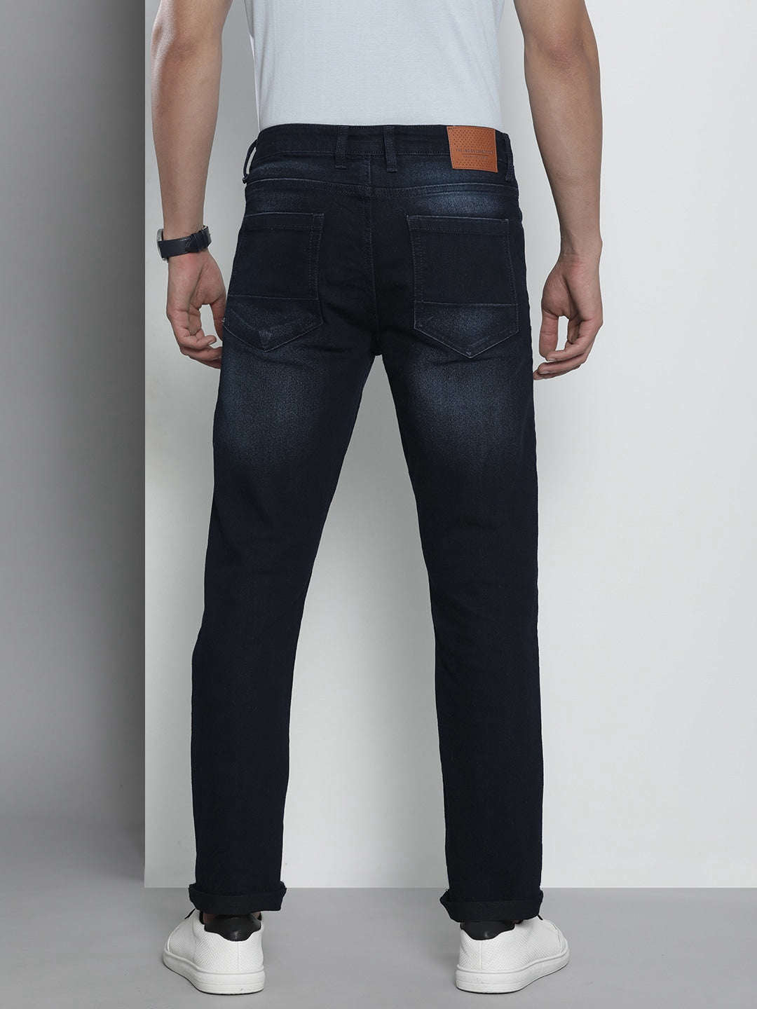 Shop Men Slim Straight Fit Jeans Online.