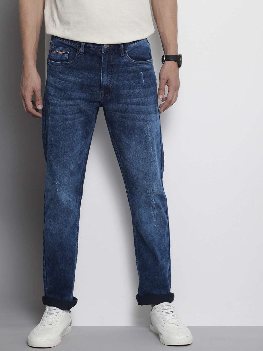 Shop Men Slim Straight Fit Jeans Online.