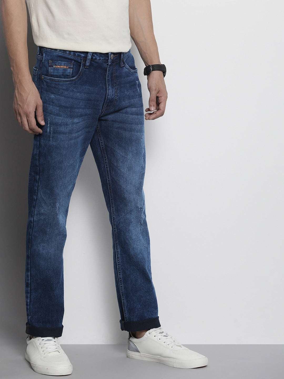 Shop Men Slim Straight Fit Jeans Online.