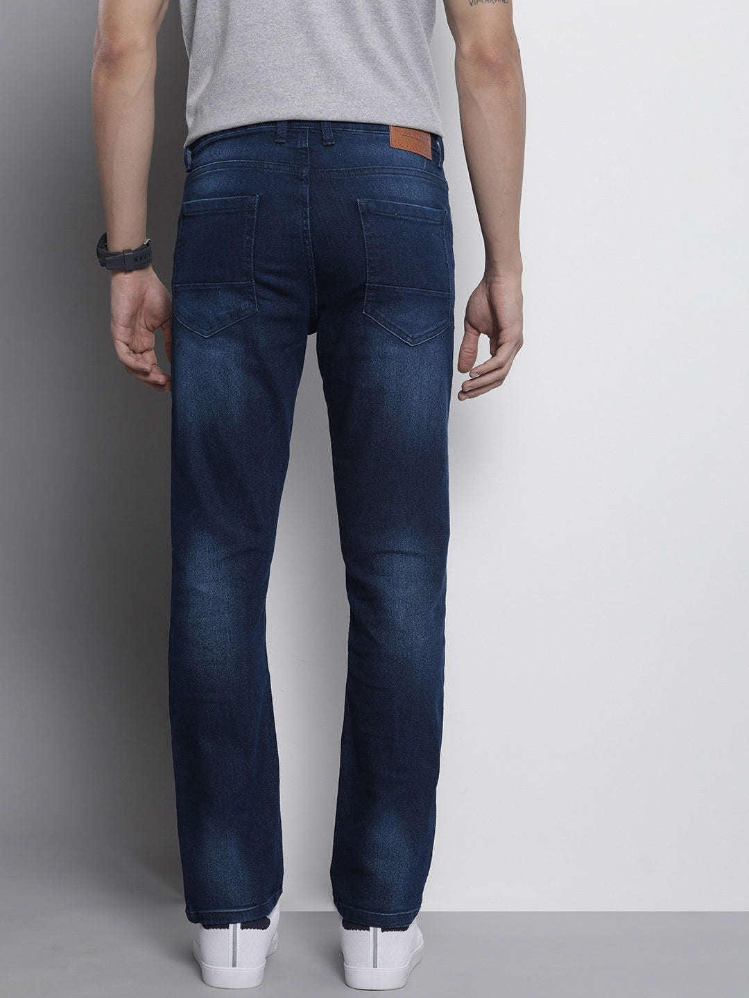 Shop Men Slim Straight Fit Jeans Online.