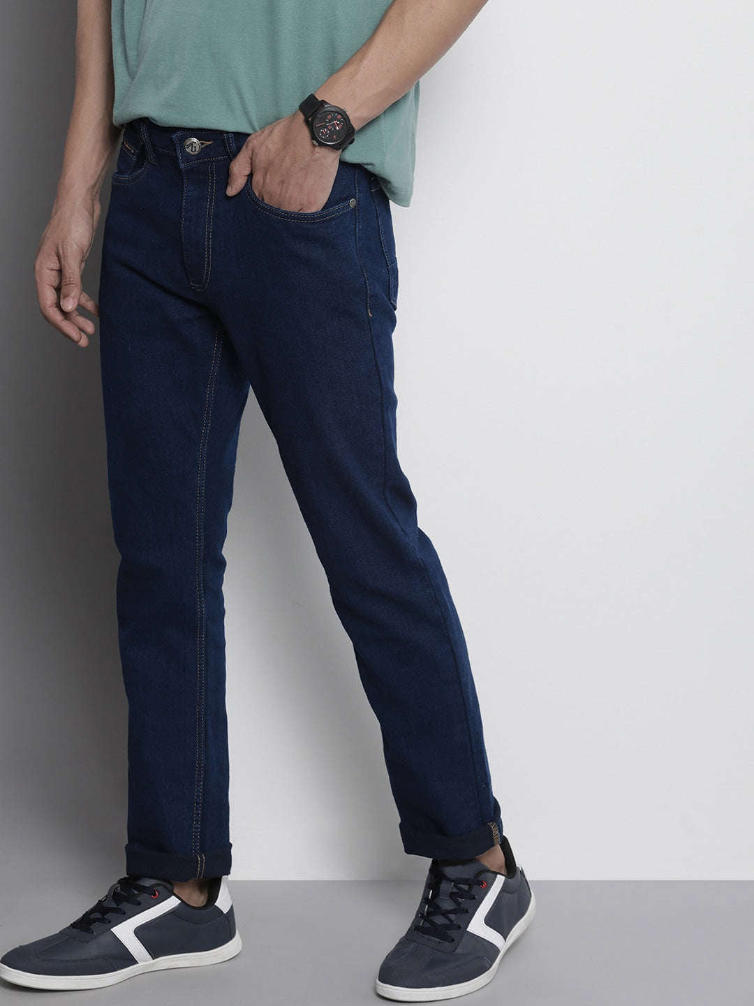 Men's Blue Slim Straight Fit Solid Mid-Rise Stretchable Jeans