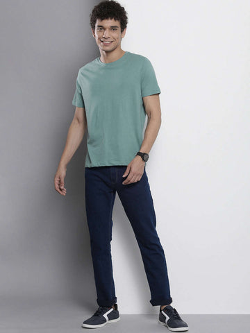 Shop Men Slim Straight Fit Jeans Online.