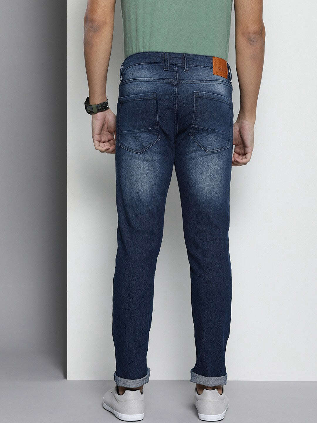 Shop Men Slim Straight Fit Jeans Online.