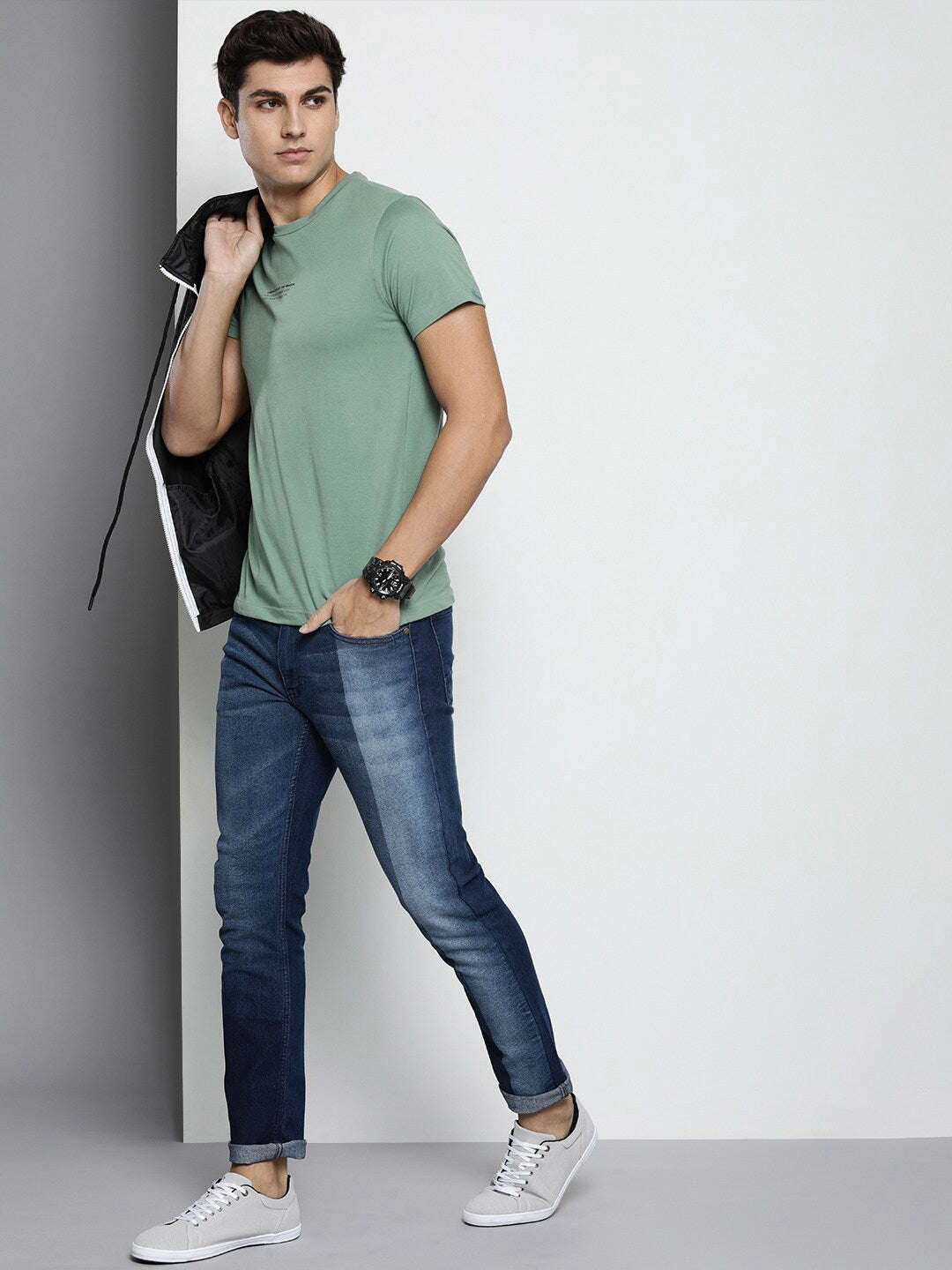 Shop Men Slim Straight Fit Jeans Online.