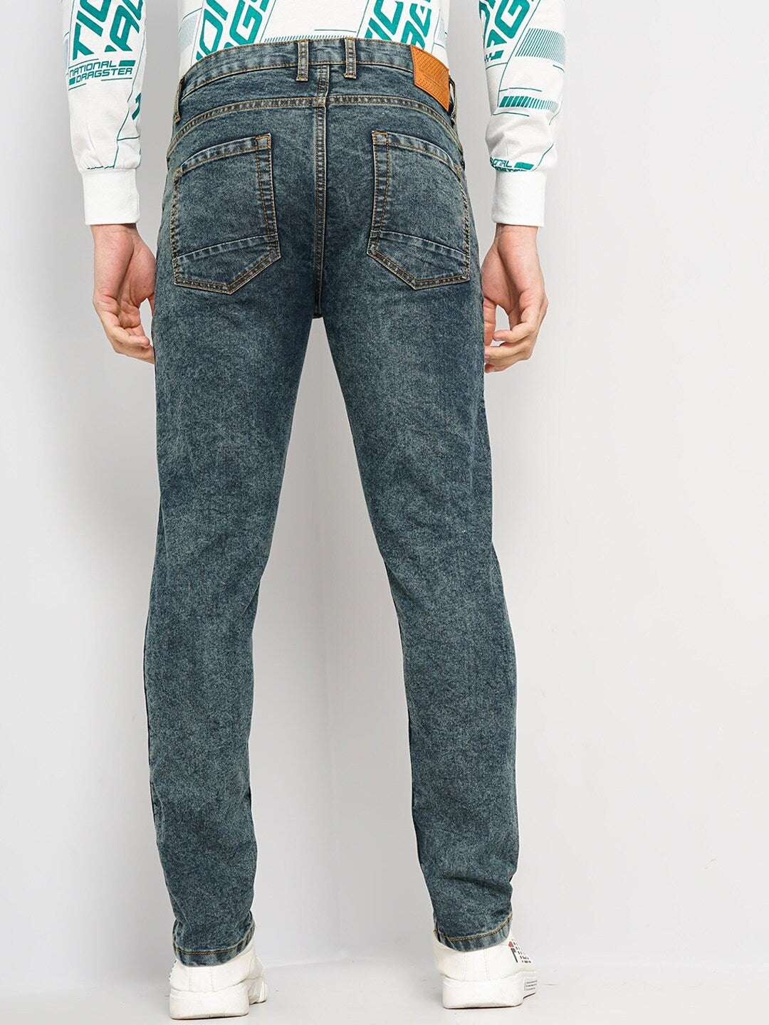 Shop Men Slim Fit Jeans Online.