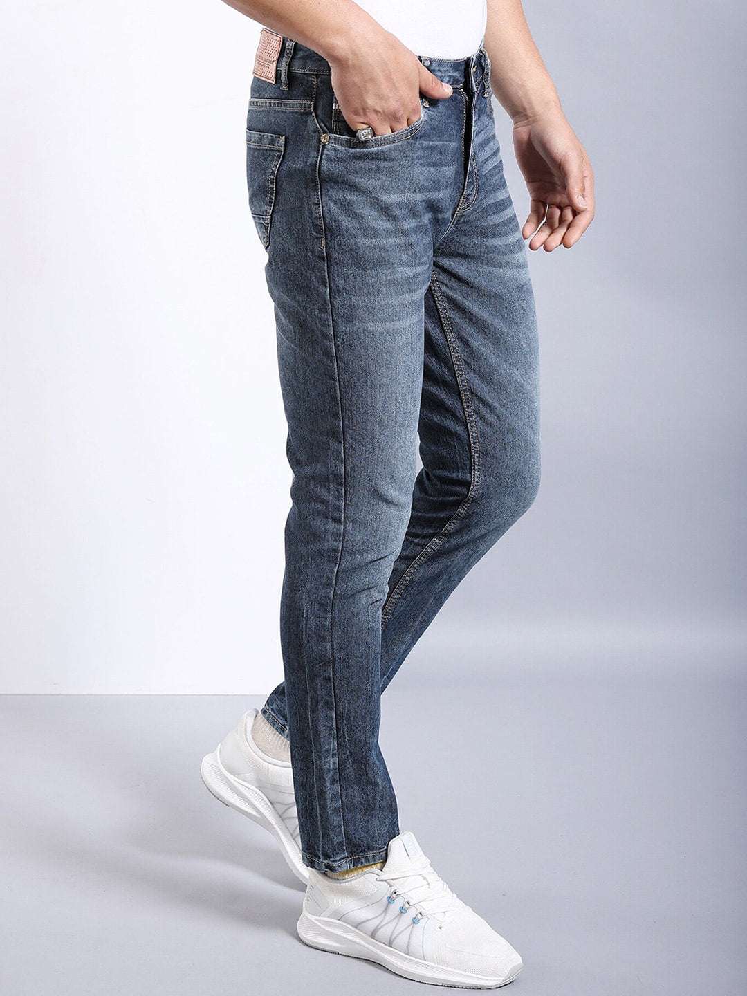 Shop Men Slim Fit Jeans Online.