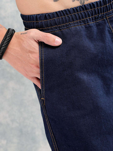 Shop Men Relaxed Fit Jeans Online.