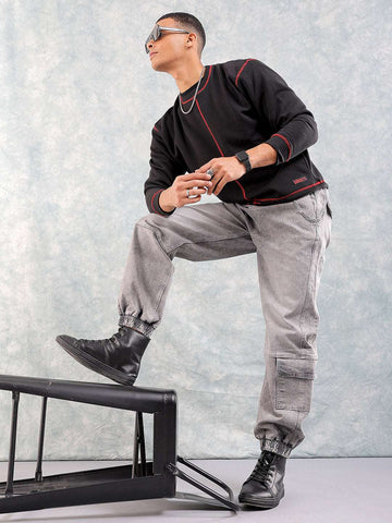 Shop Men Relaxed Fit Jeans Online.
