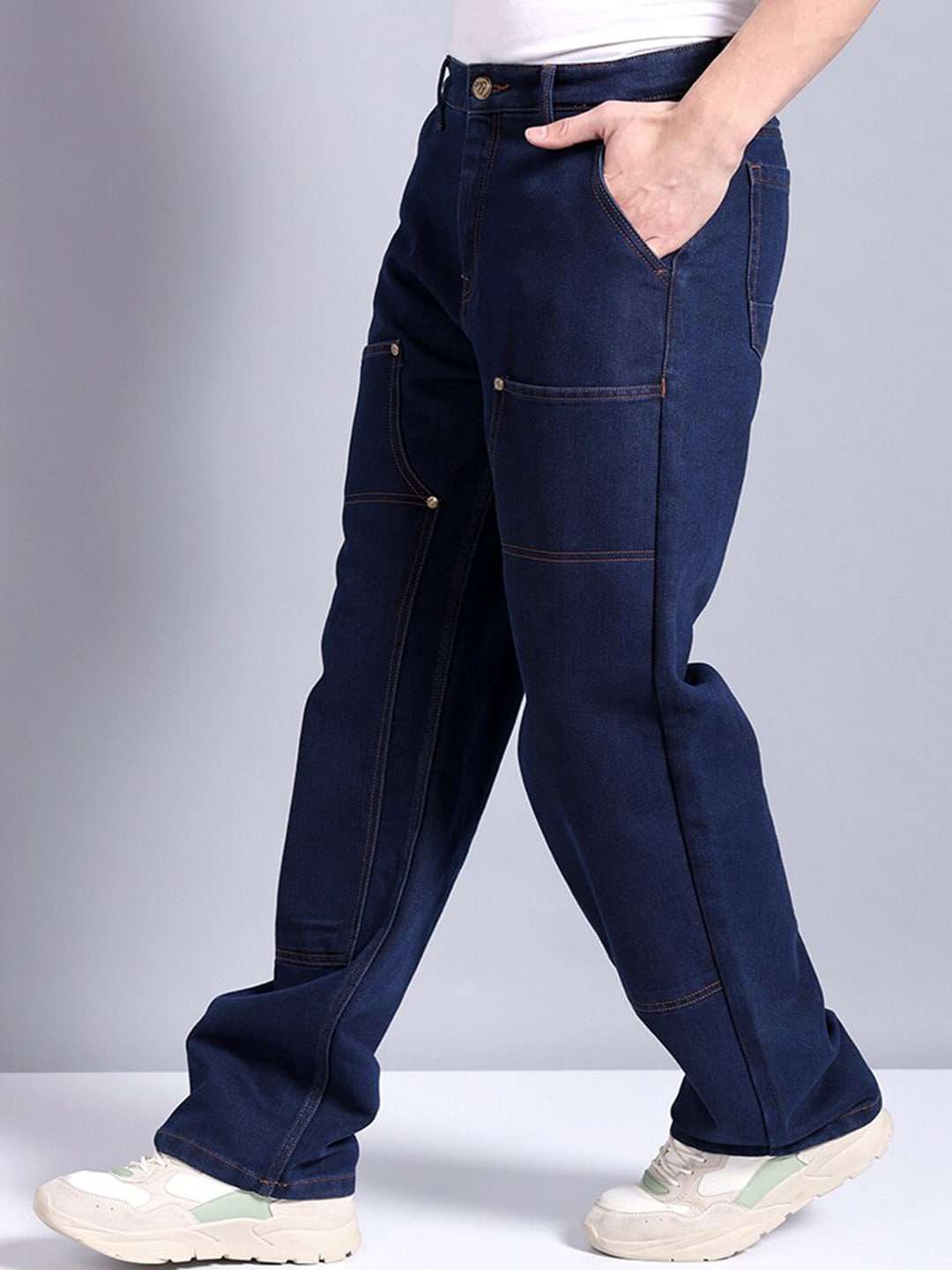 Shop Men Relaxed Fit Jeans Online.