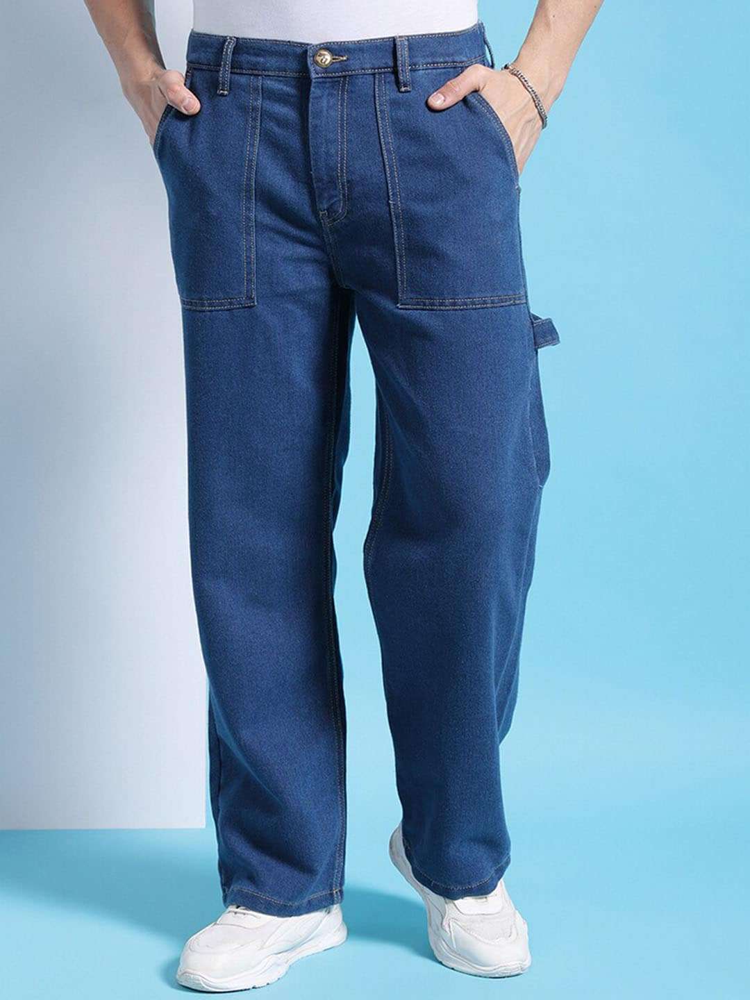 Shop Men Relaxed Fit Jeans Online.