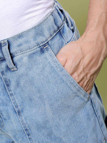 Shop Men Relaxed Fit Jeans Online.