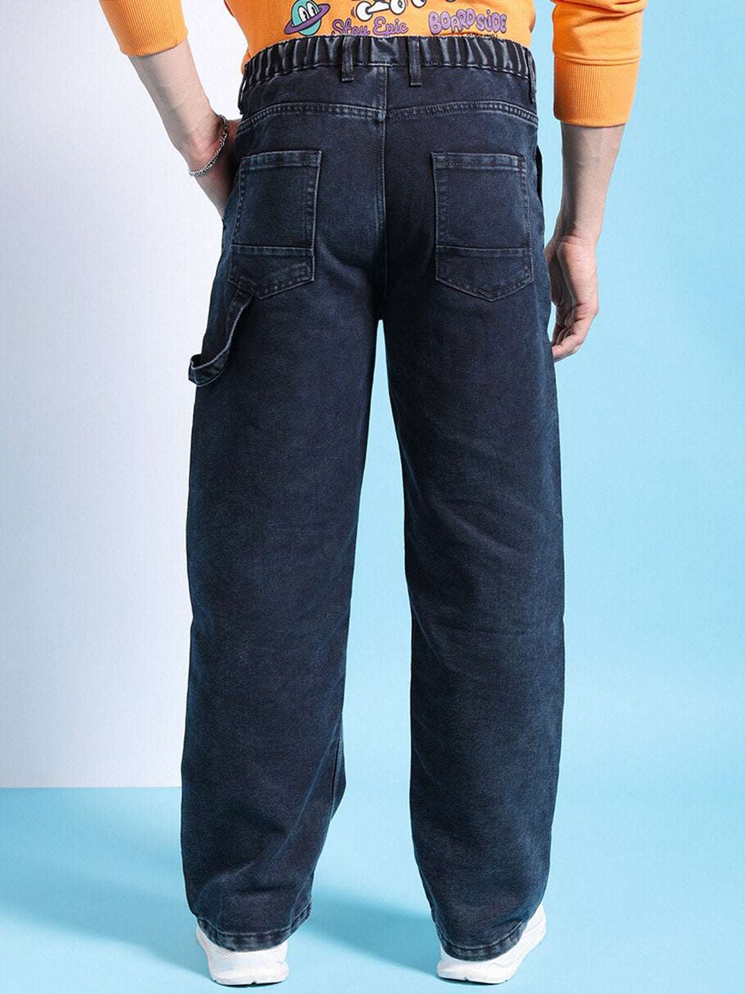 Shop Men Relaxed Fit Jeans Online.