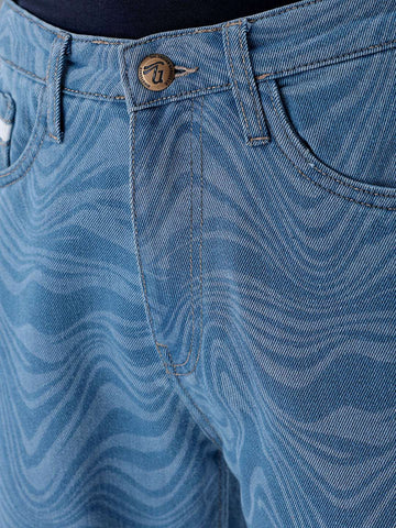 Shop Men Relaxed Fit Jeans Online.