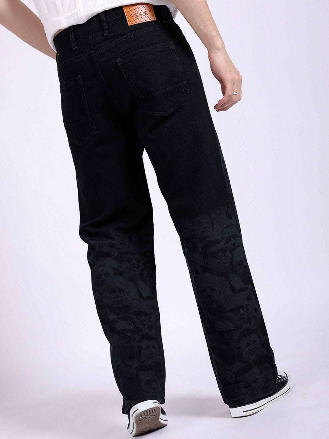 Shop Men Relaxed Fit Jeans Online.