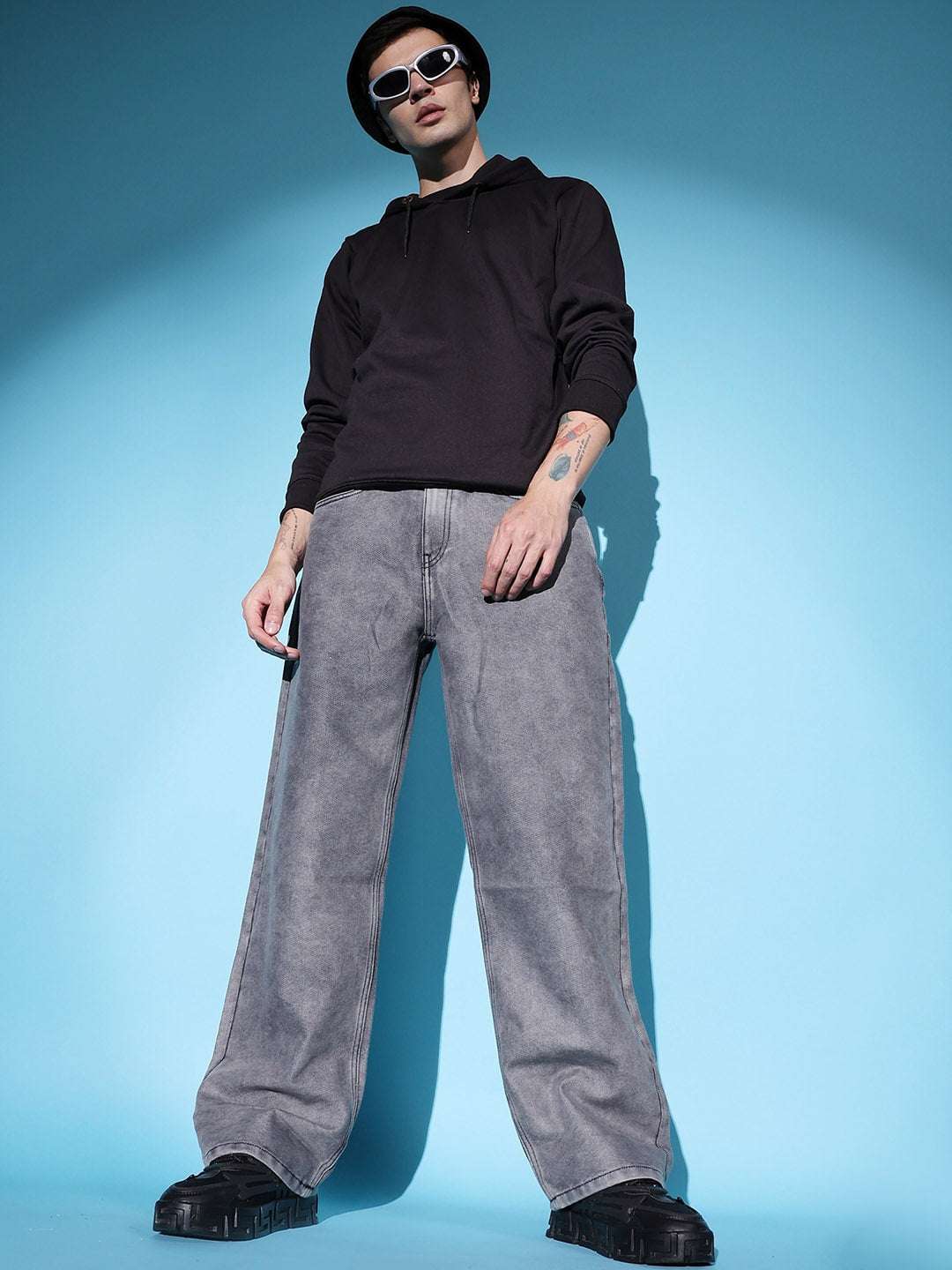 Shop Men Wide Leg Jeans Online.