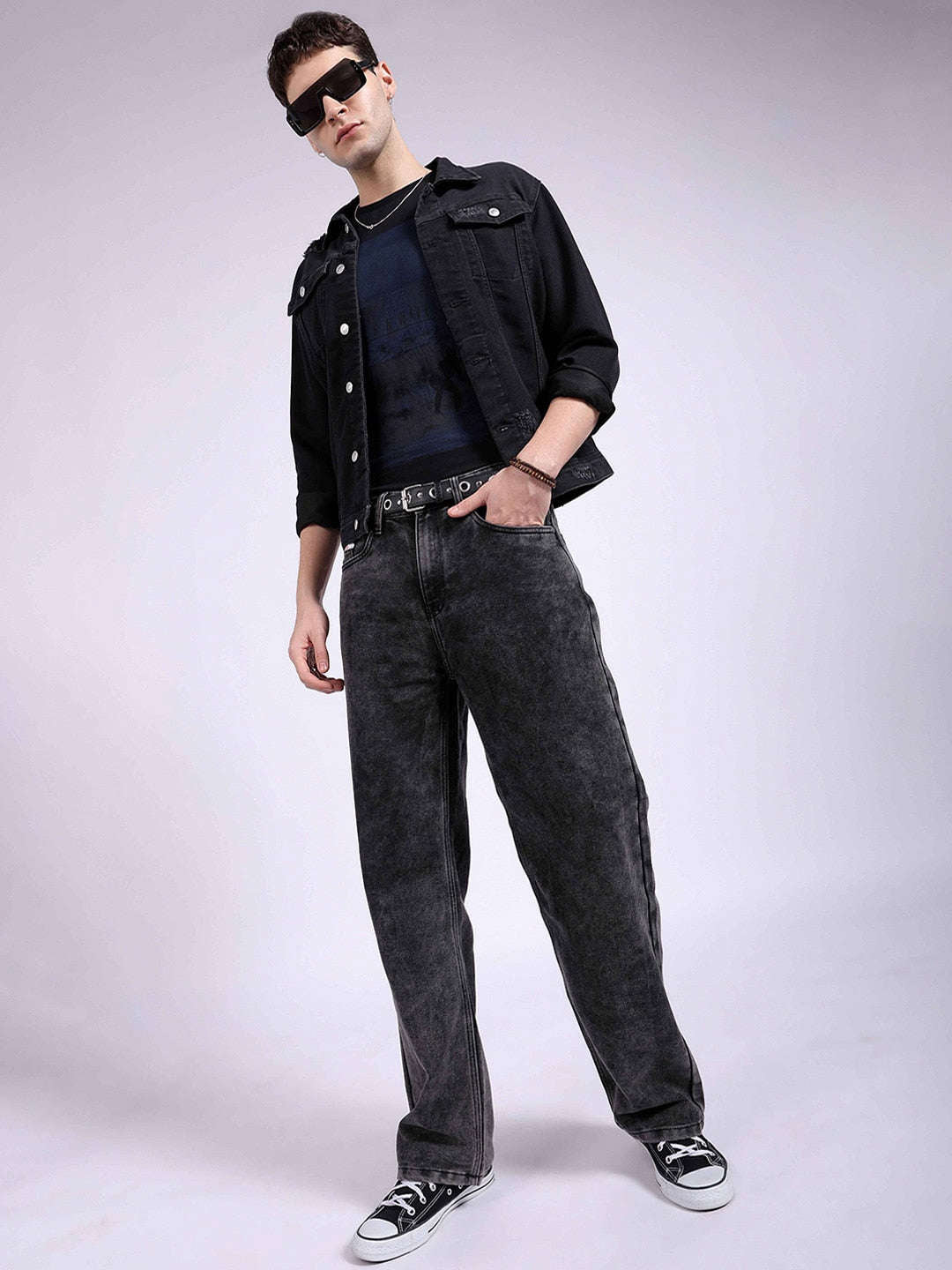 Shop Men Relaxed Fit Jeans Online.