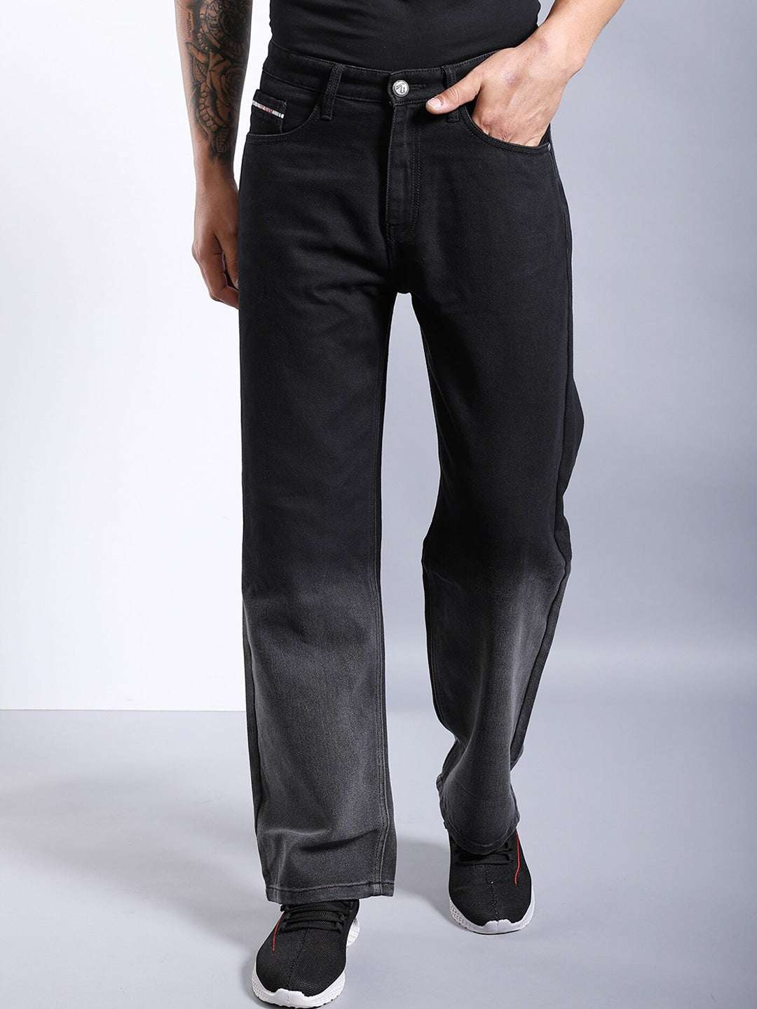 Shop Men Relaxed Fit Jeans Online.