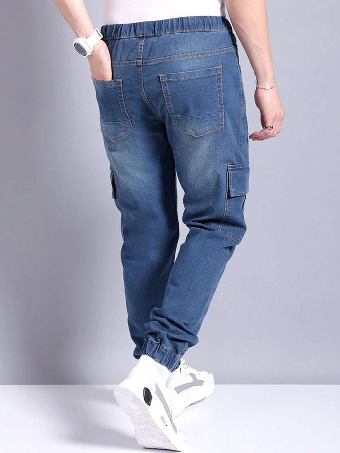 Shop Men Jogger Jeans Online.