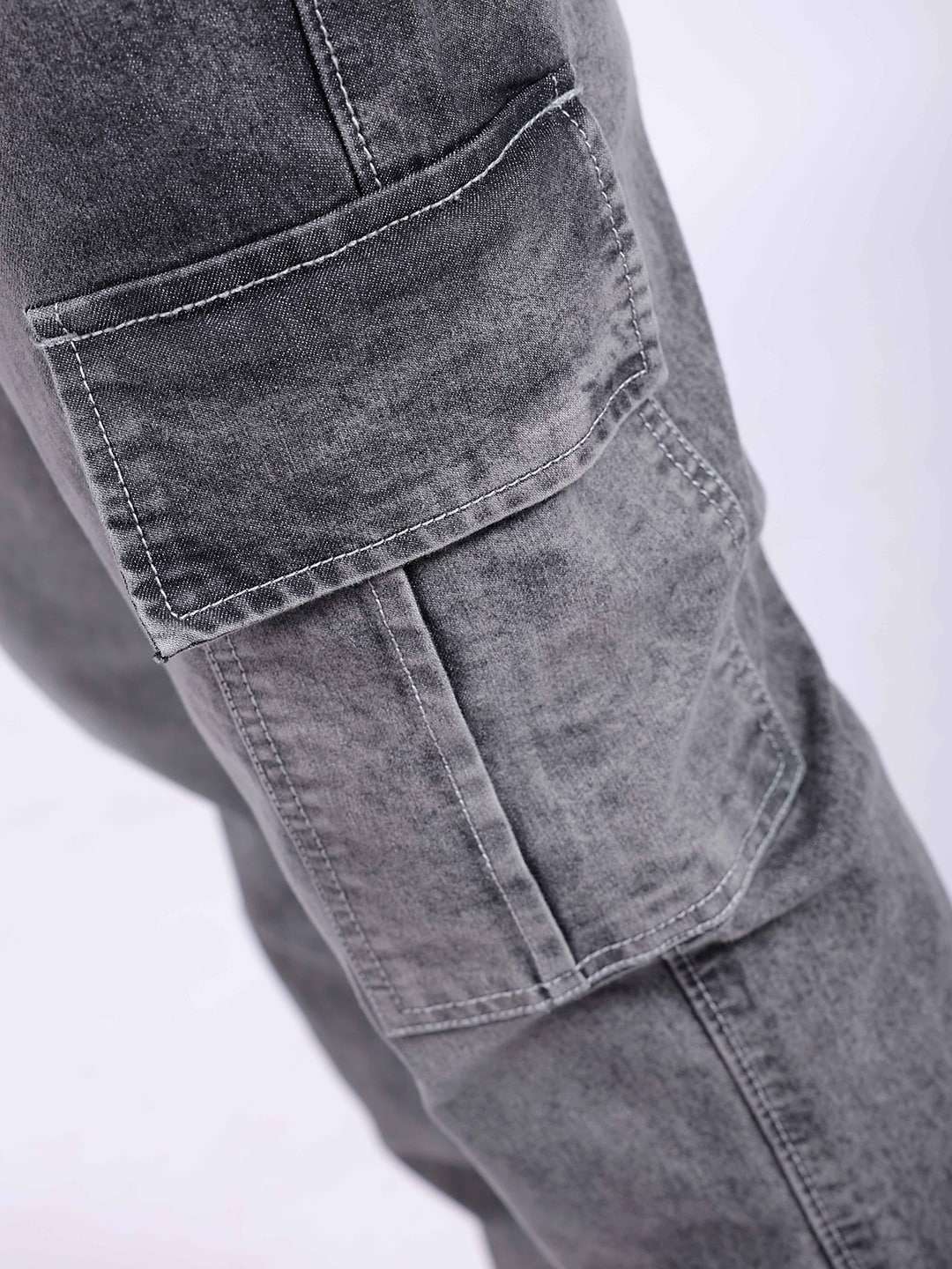 Shop Men Regular Fit Jeans Online.