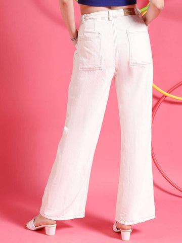 Shop Women Relaxed Fit Jeans Online.
