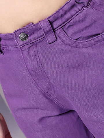 Shop Women Relaxed Fit Jeans Online.