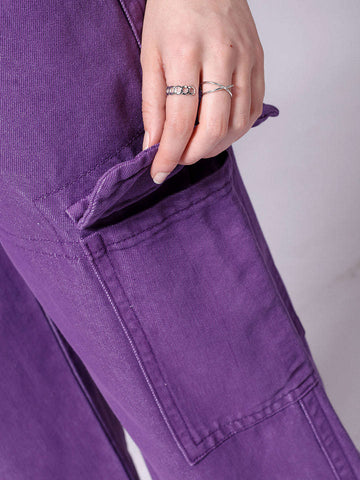 Shop Women Relaxed Fit Jeans Online.