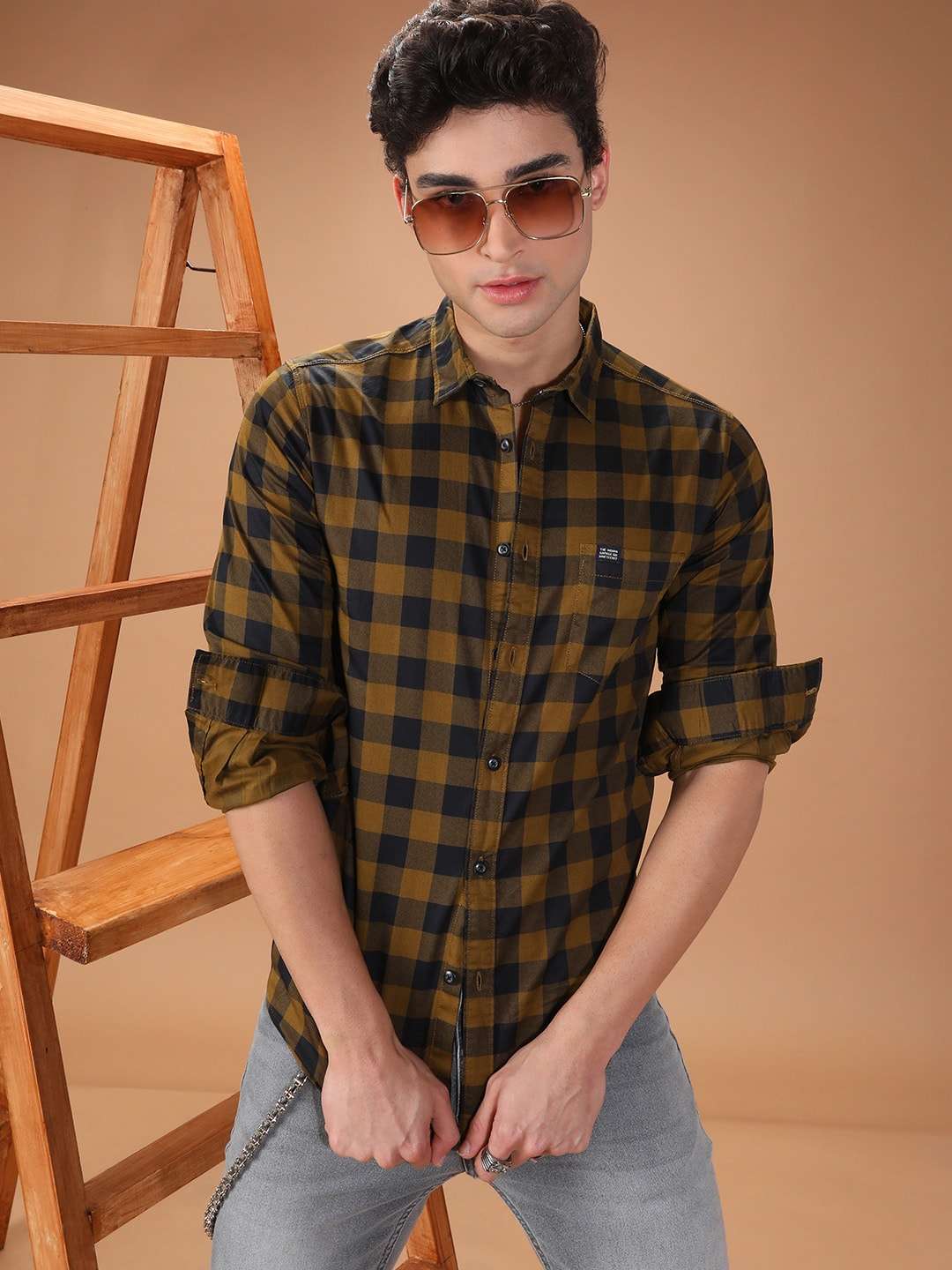 Shop Men Checked Casual Shirt Online.