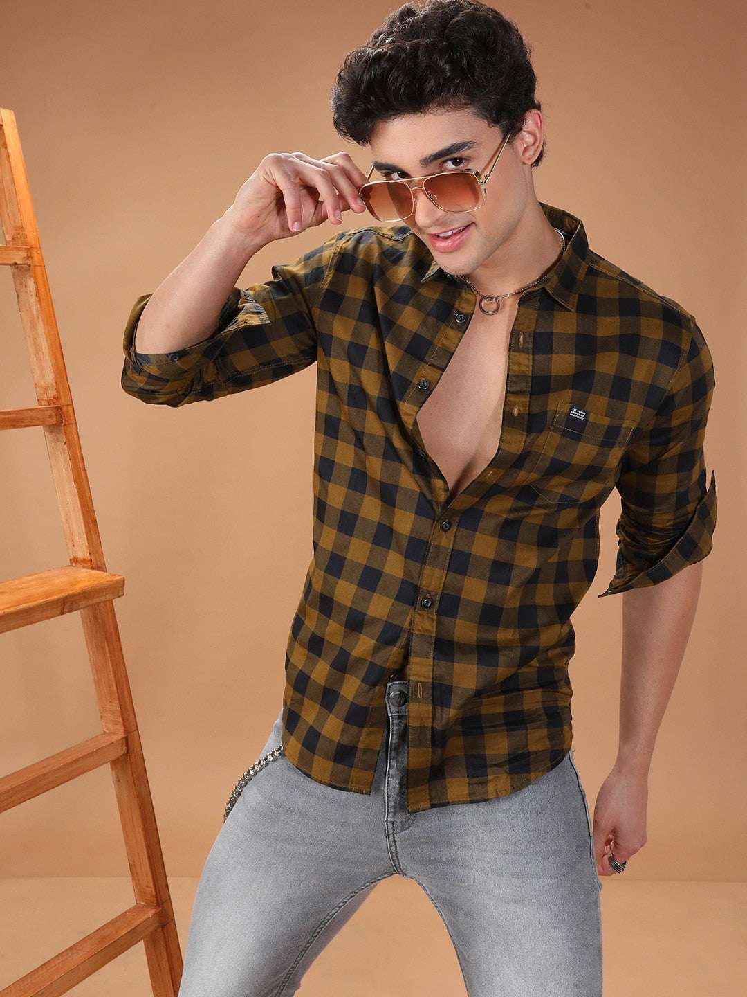 Shop Men Checked Casual Shirt Online.