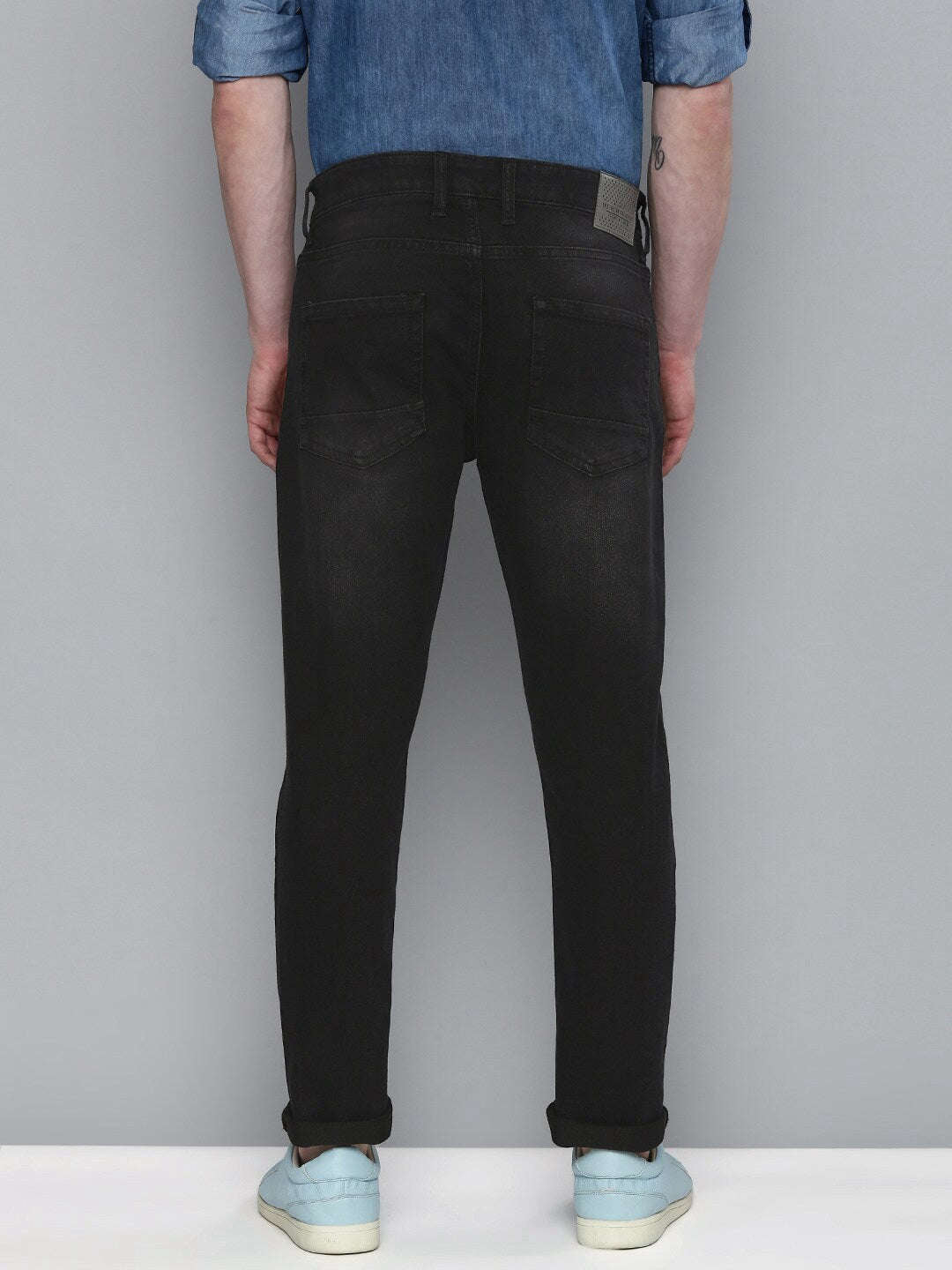 Shop Men Regular Jeans Online.