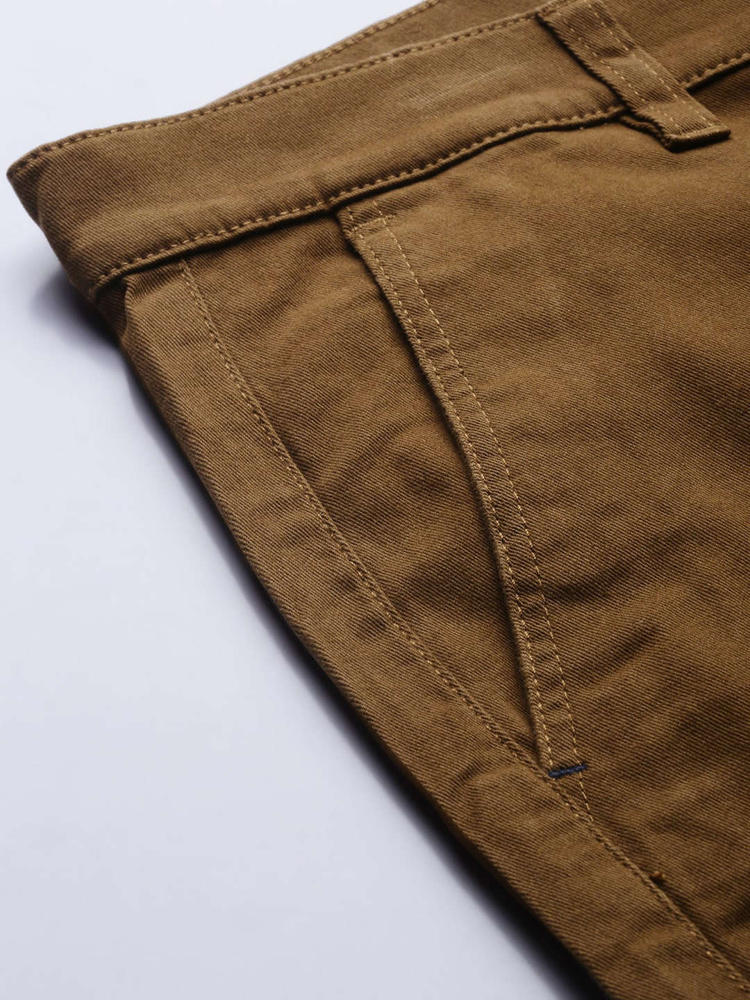 Shop Men Cuffed Cargo Pant Online.