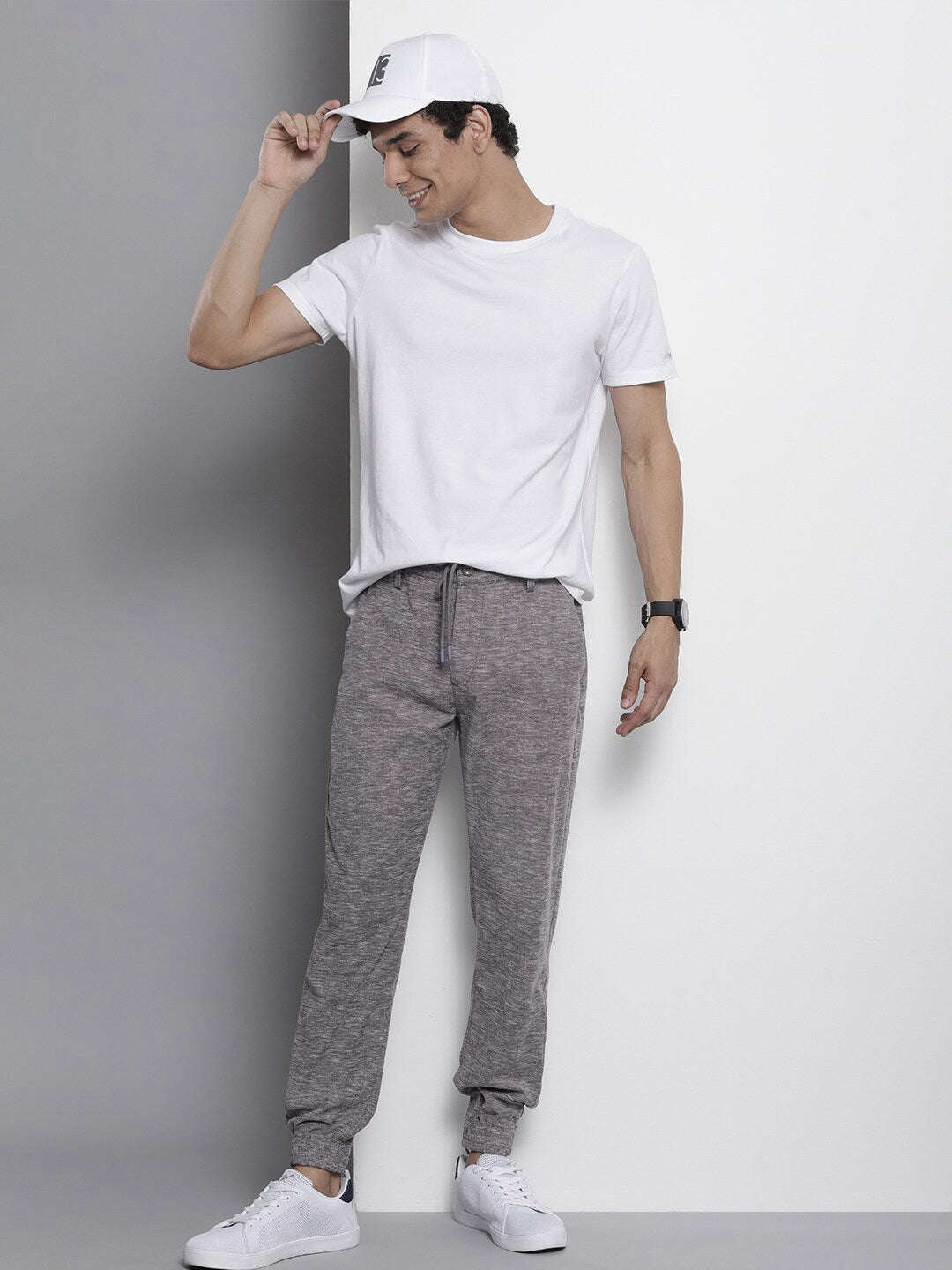 Shop Men Jogger Pant Online.