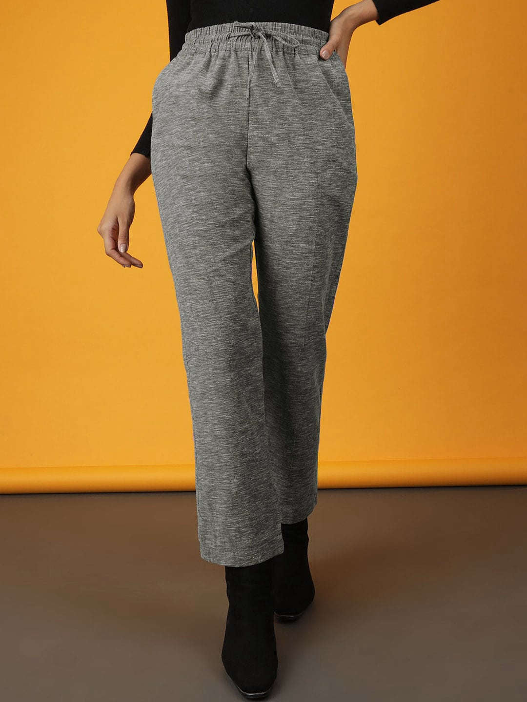 Shop Women Elasticated Trouser Online.