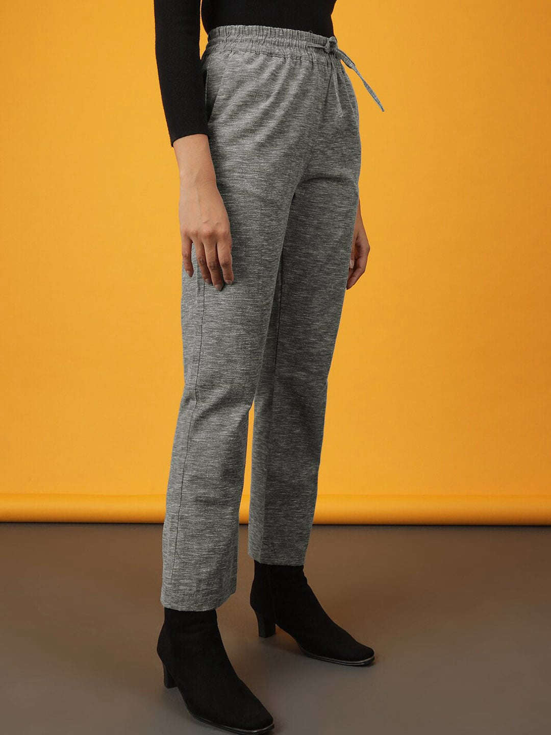 Shop Women Elasticated Trouser Online.