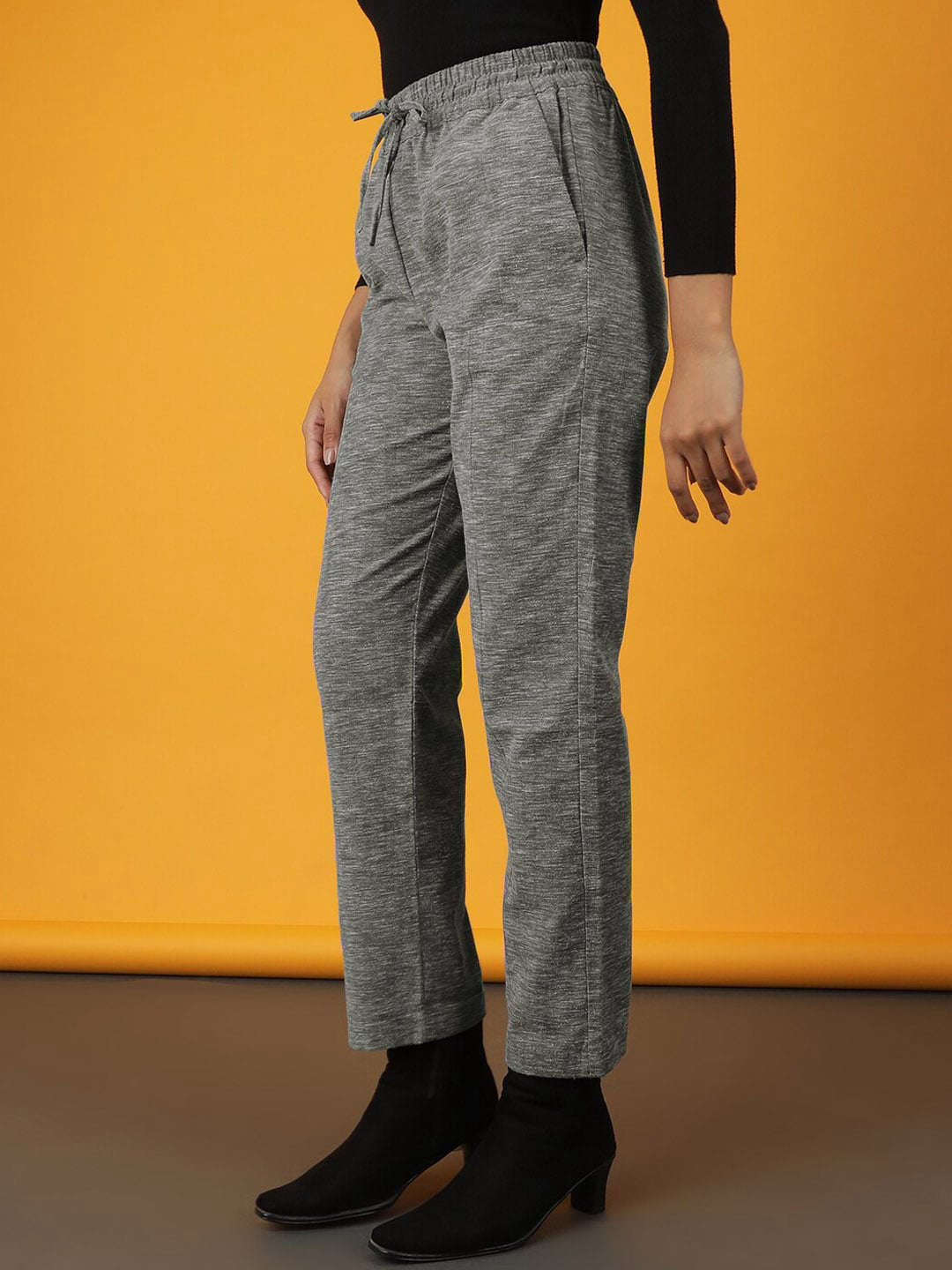 Shop Women Elasticated Trouser Online.