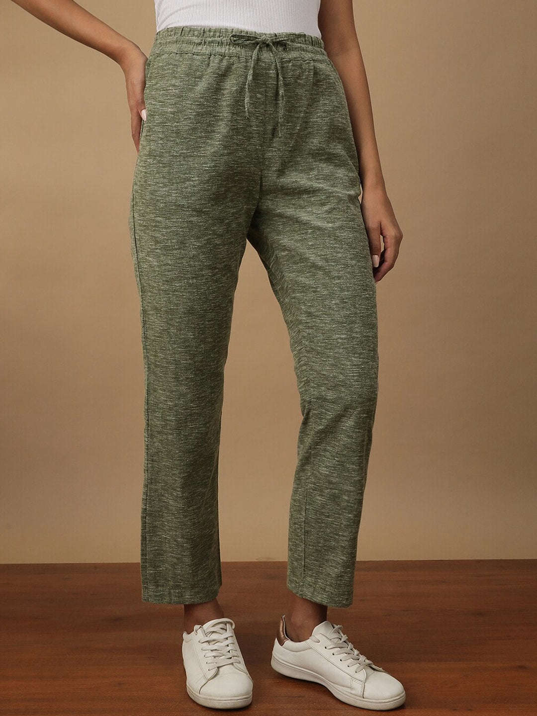 Shop Women Elasticated Trouser Online.