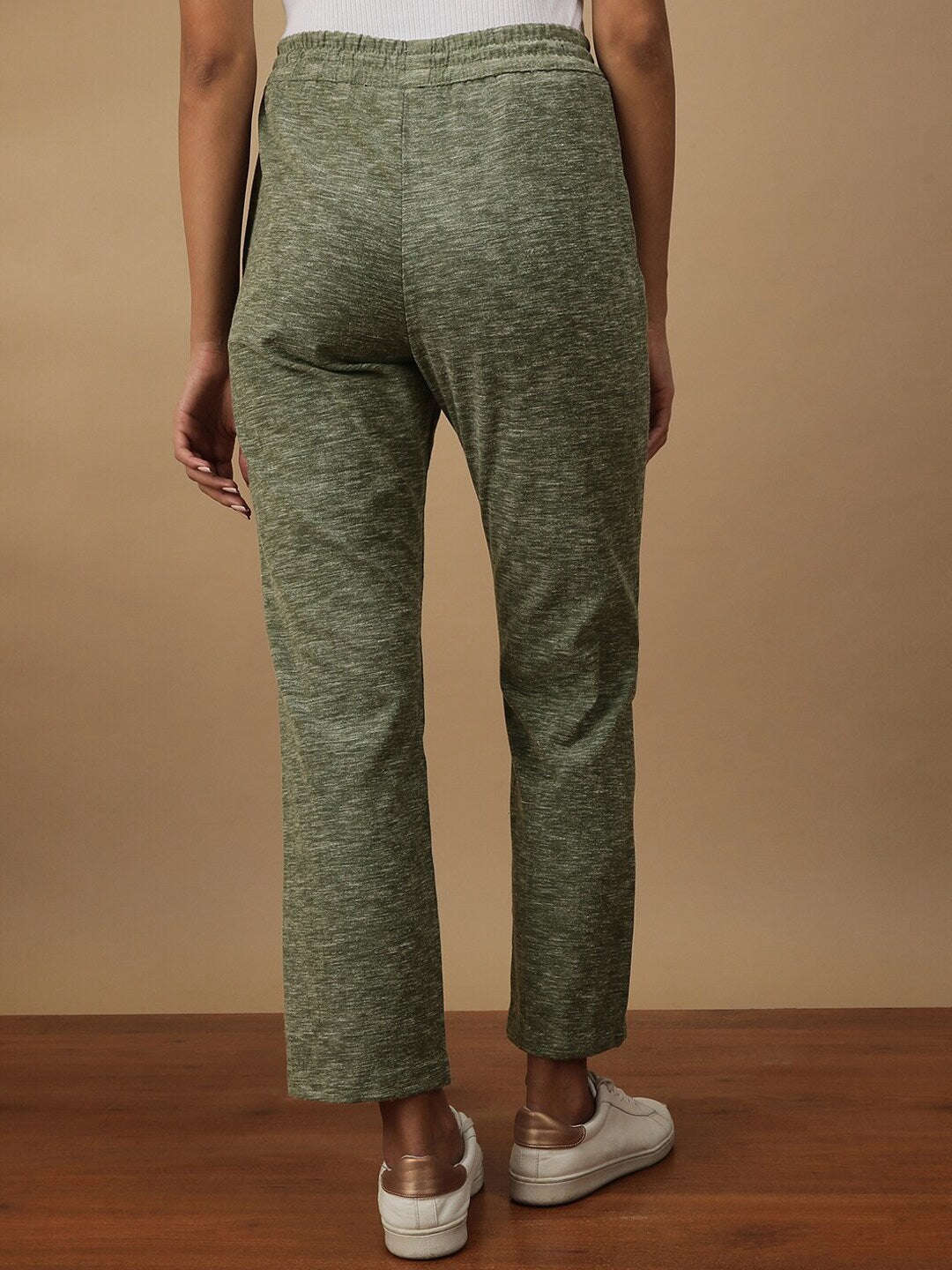 Shop Women Elasticated Trouser Online.