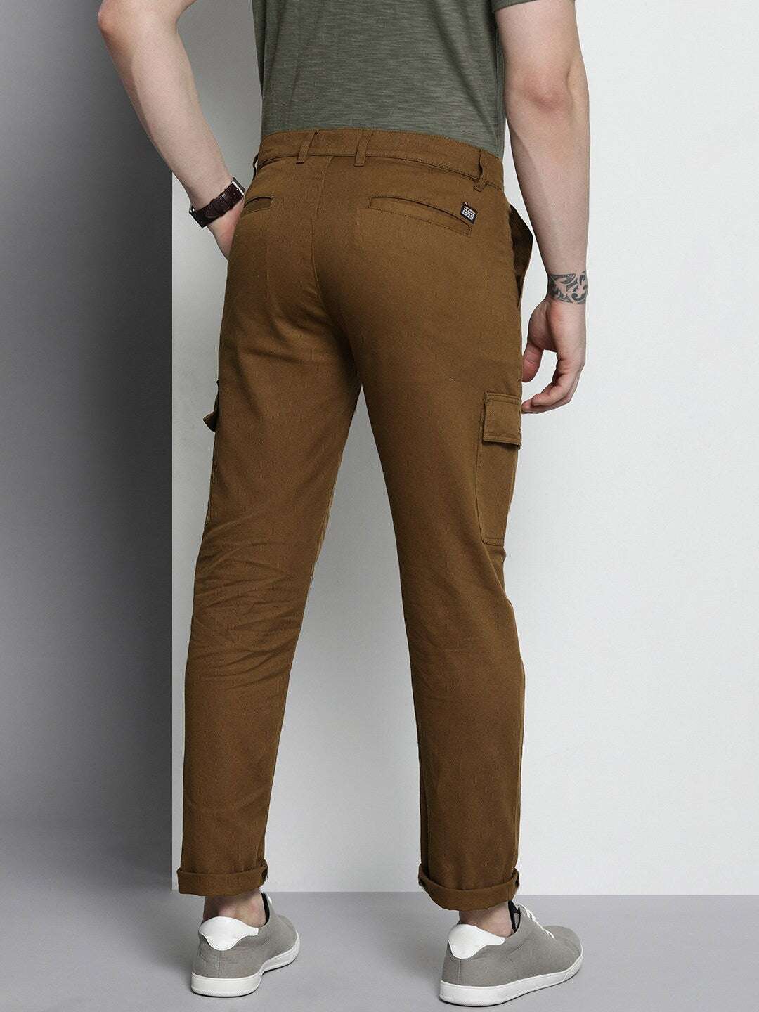 Shop Men Cargo Pant Online.