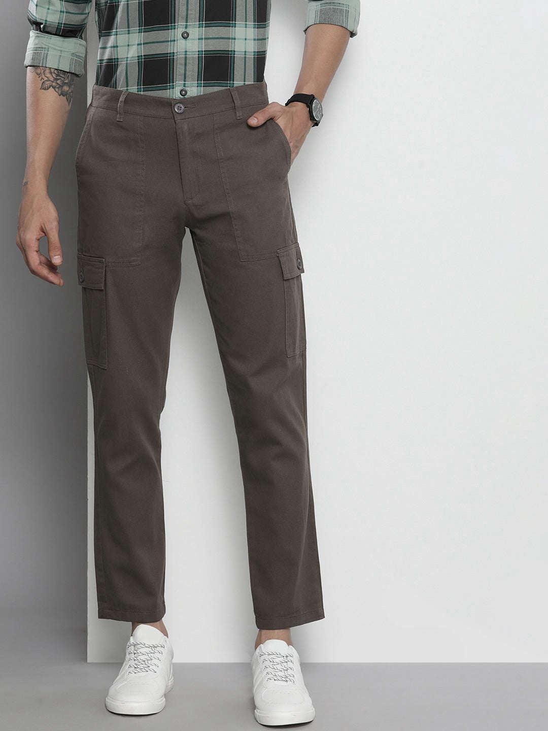 Shop Men Patch Pocket Cargo Pant Pant Online.