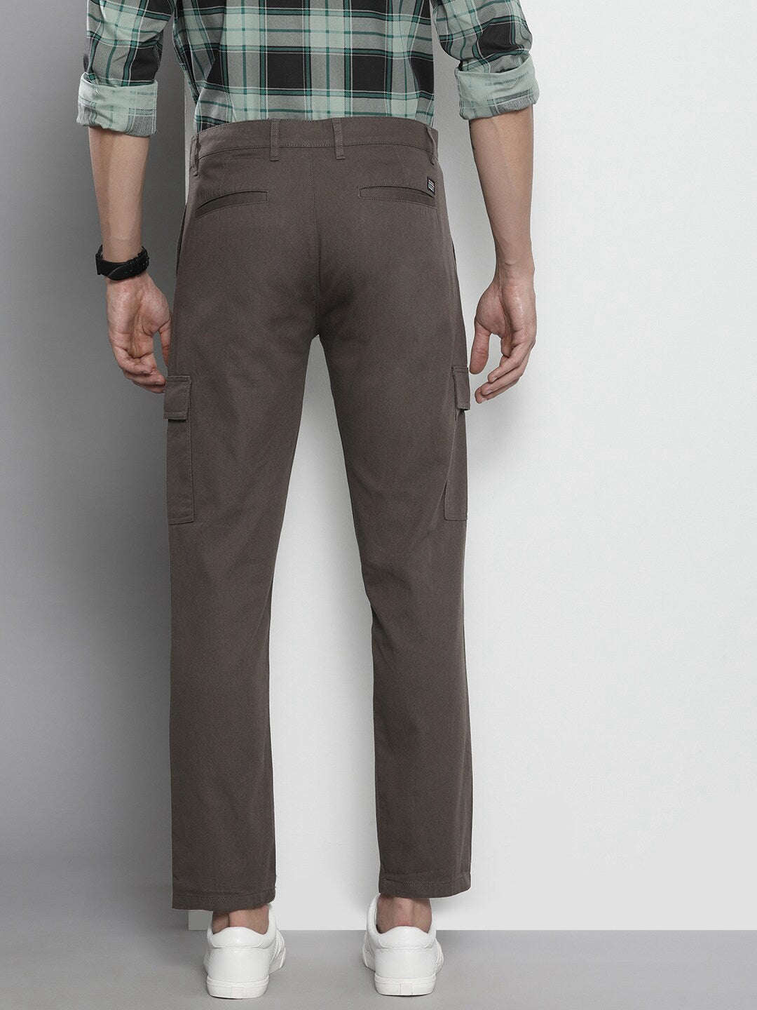 Shop Men Patch Pocket Cargo Pant Pant Online.