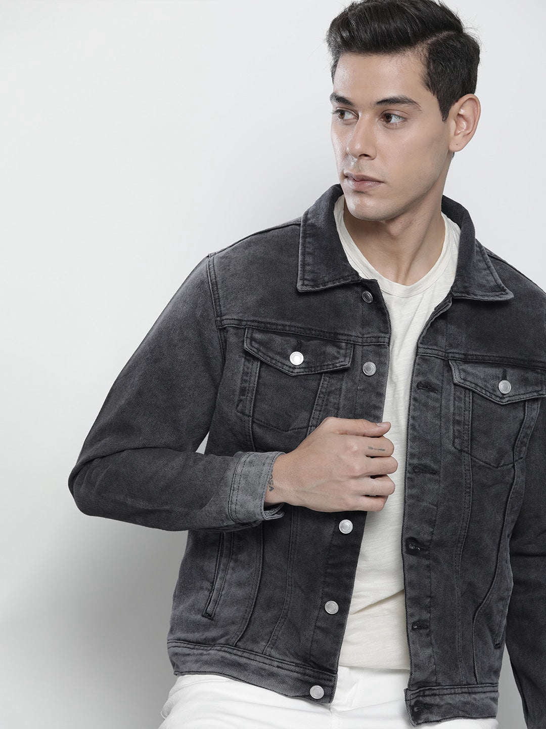 Shop Men Denim Trucker Jacket Online.