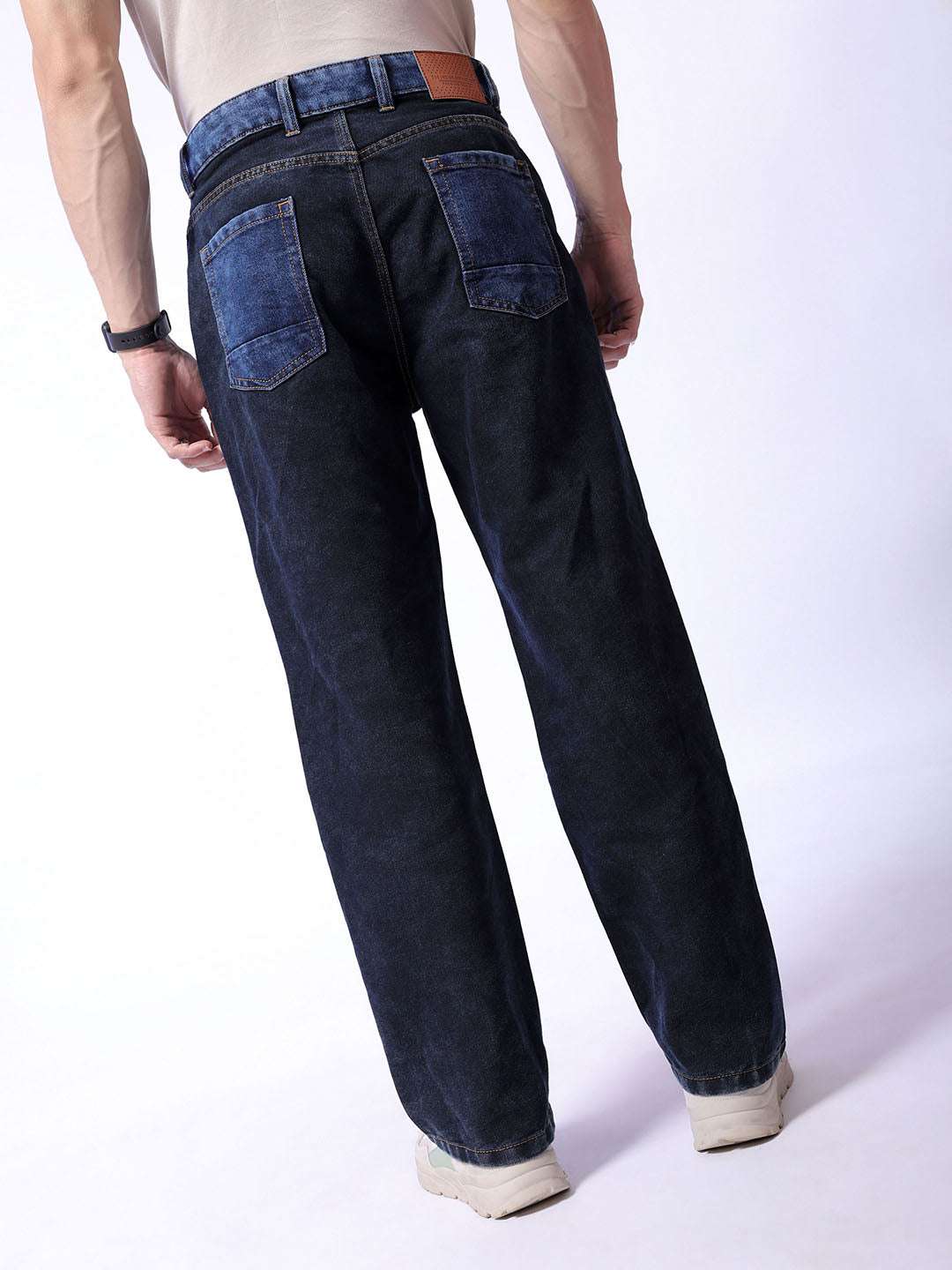 Shop Men Relaxed Fit Jeans Online.