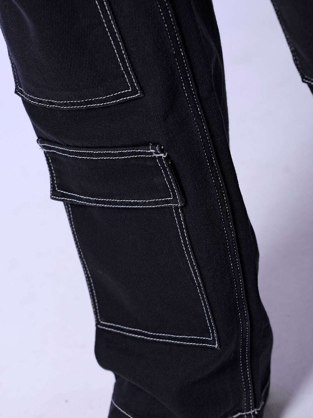 Shop Men Relaxed Fit Jeans Online.