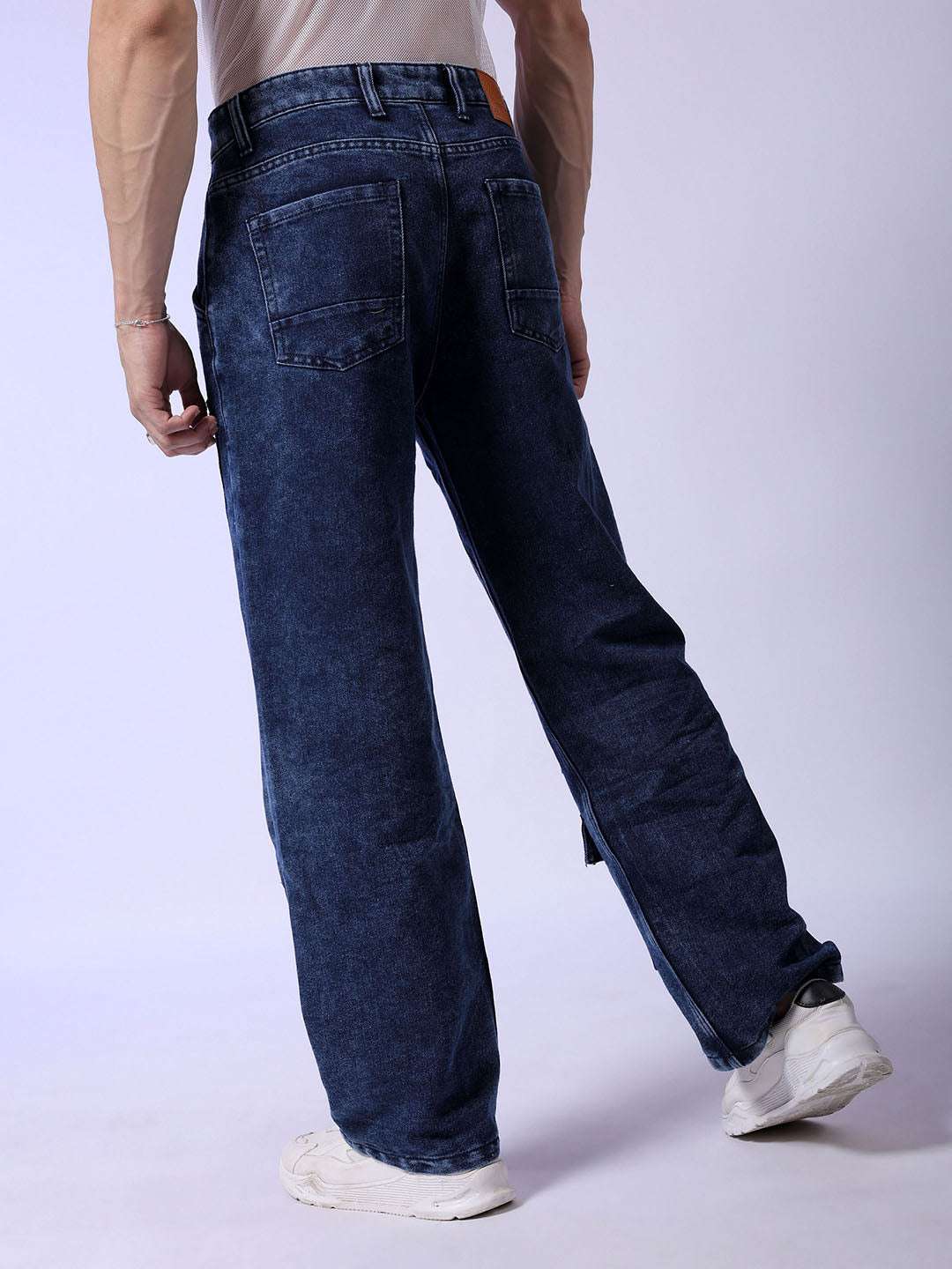 Shop Men Relaxed Fit Jeans Online.