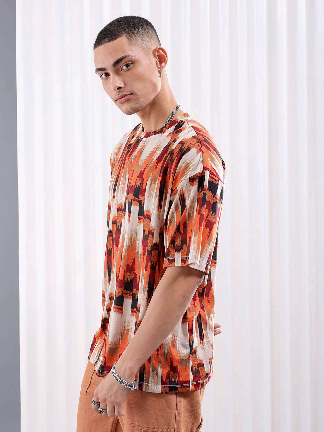 Shop Men Printed Oversized T-shirt Online.