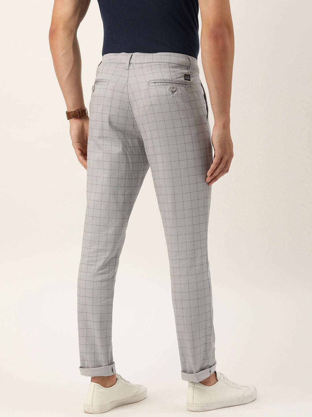 Shop Men Checked Chino Online.