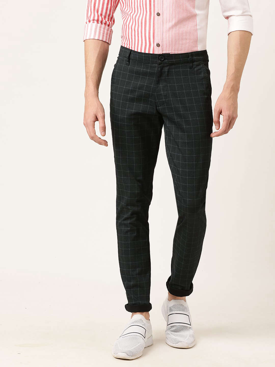 Shop Men Checked Chino Online.