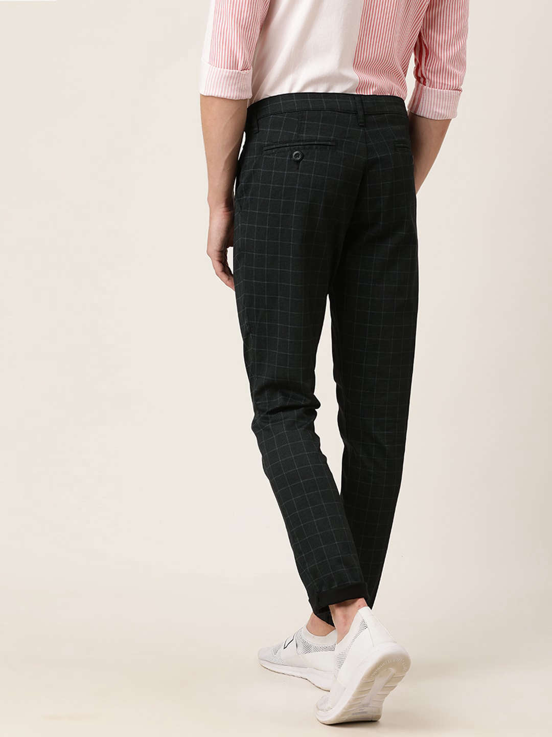 Shop Men Checked Chino Online.