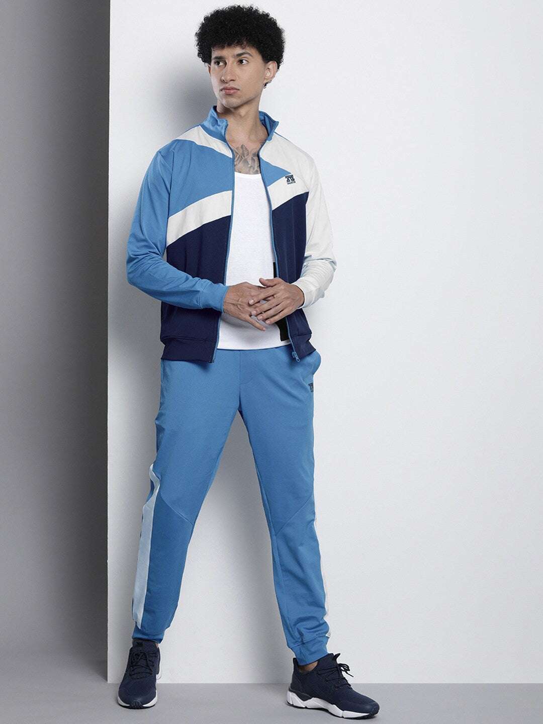 Shop Men Knit Tracksuit Online.